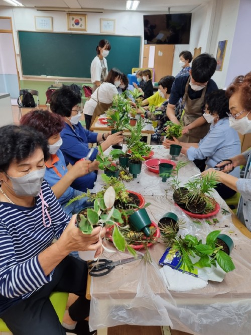 경복대학교 작업치료과-㈜넷그린, 서울청량정보고 성인대상 원예작업치료프로그램 재능기부 봉사활동